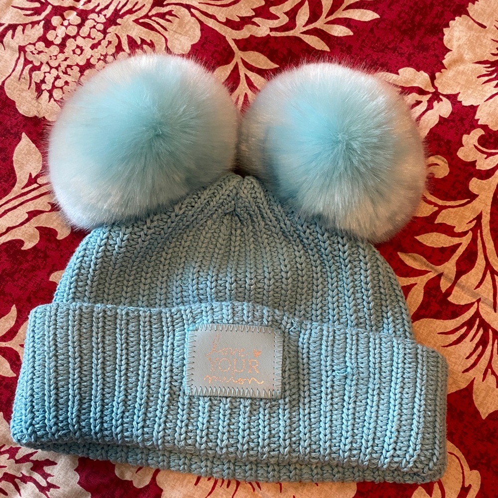 Love your melon winter hat like new